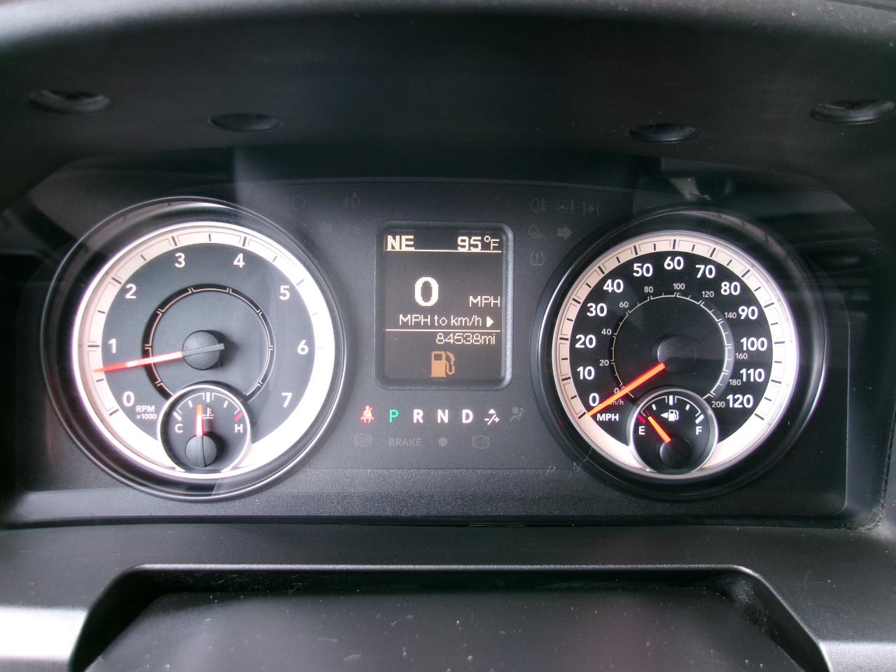 RAM 1500 Tradesman Crew Cab LWB 2WD 2016