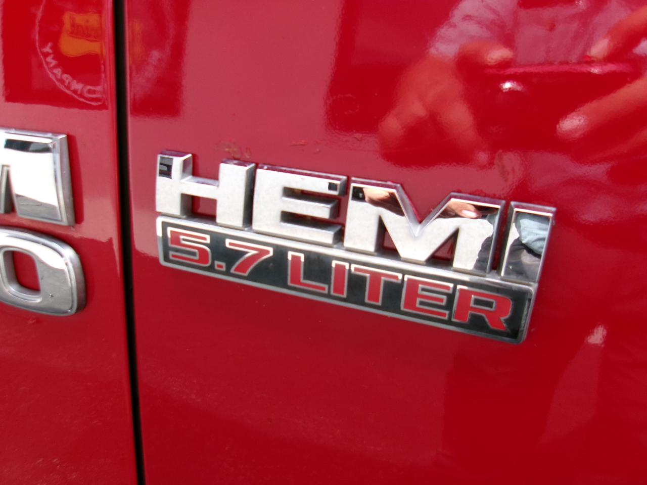 RAM 1500 Tradesman Crew Cab LWB 2WD 2016