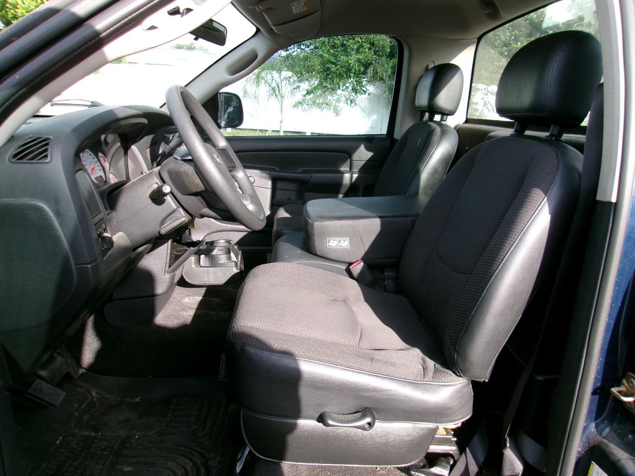Dodge Ram 1500 ST Reg Cab 2005