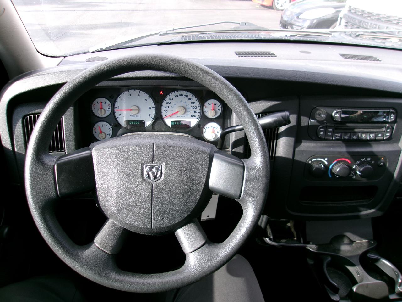 Dodge Ram 1500 ST Reg Cab 2005
