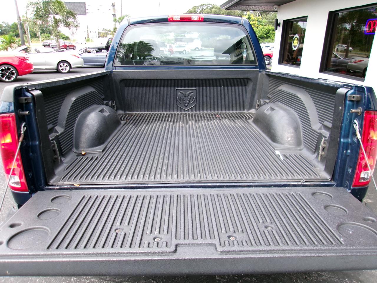 Dodge Ram 1500 ST Reg Cab 2005