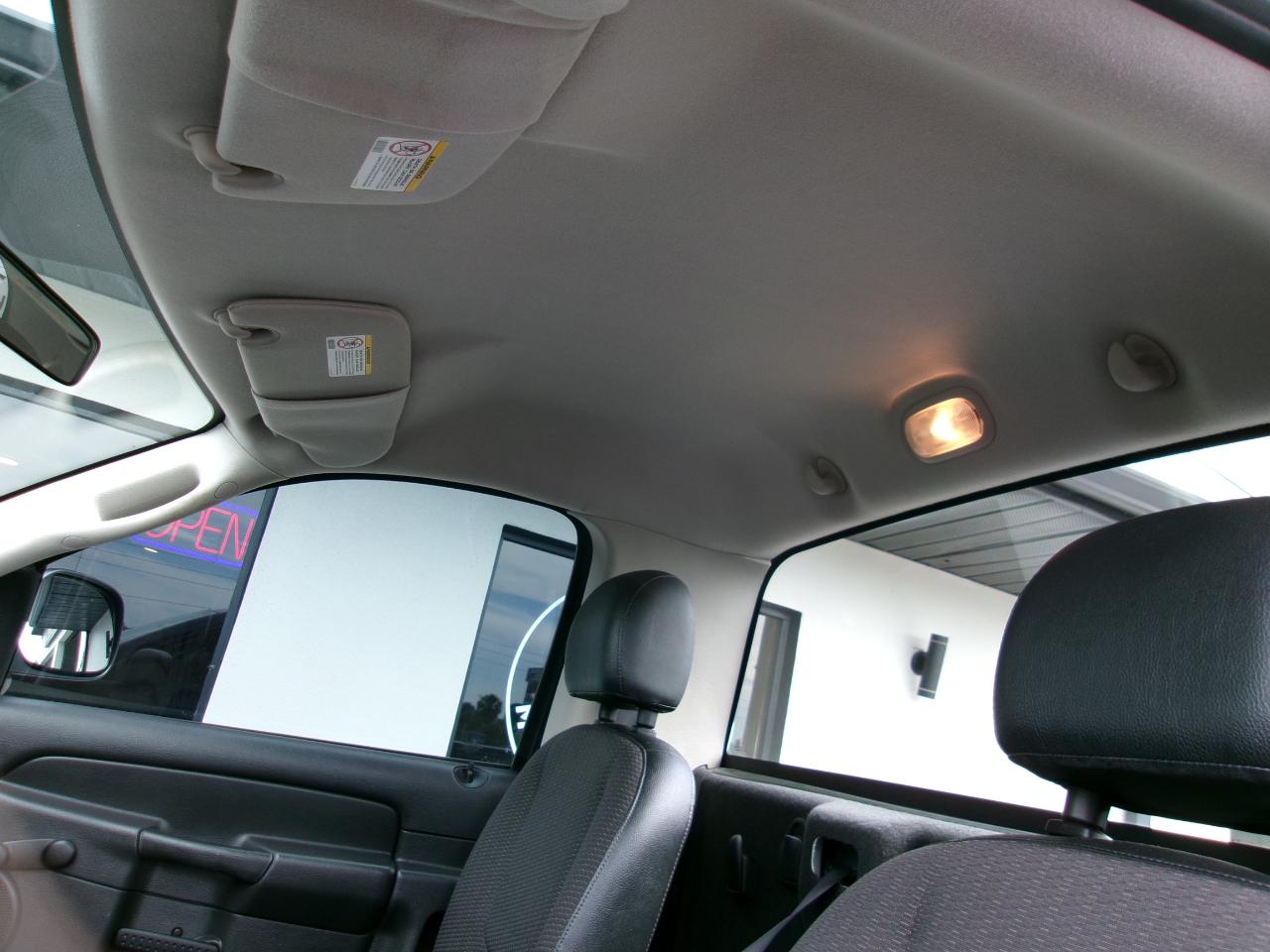 Dodge Ram 1500 ST Reg Cab 2005