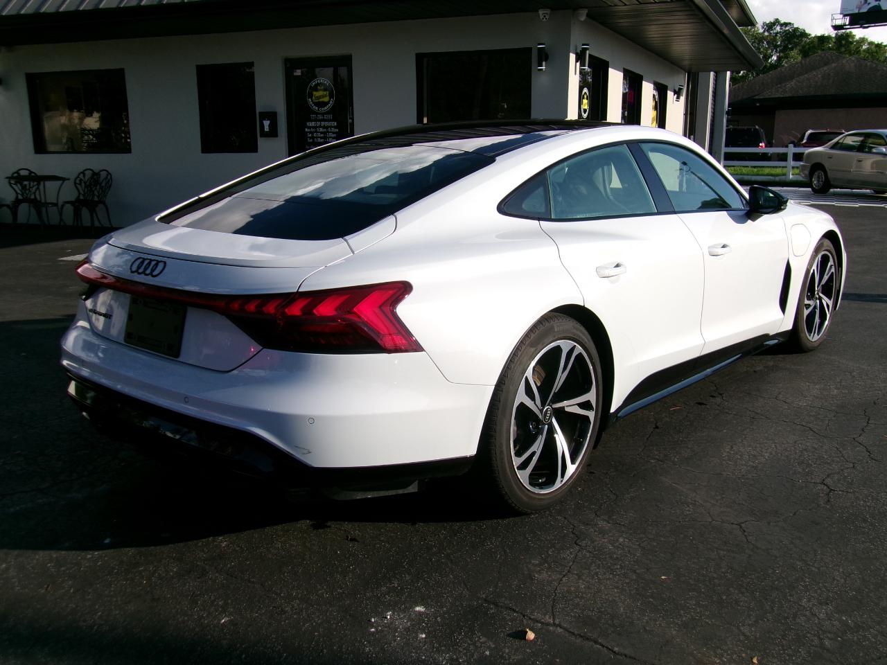 Audi e-tron GT Premium Plus quattro 2023