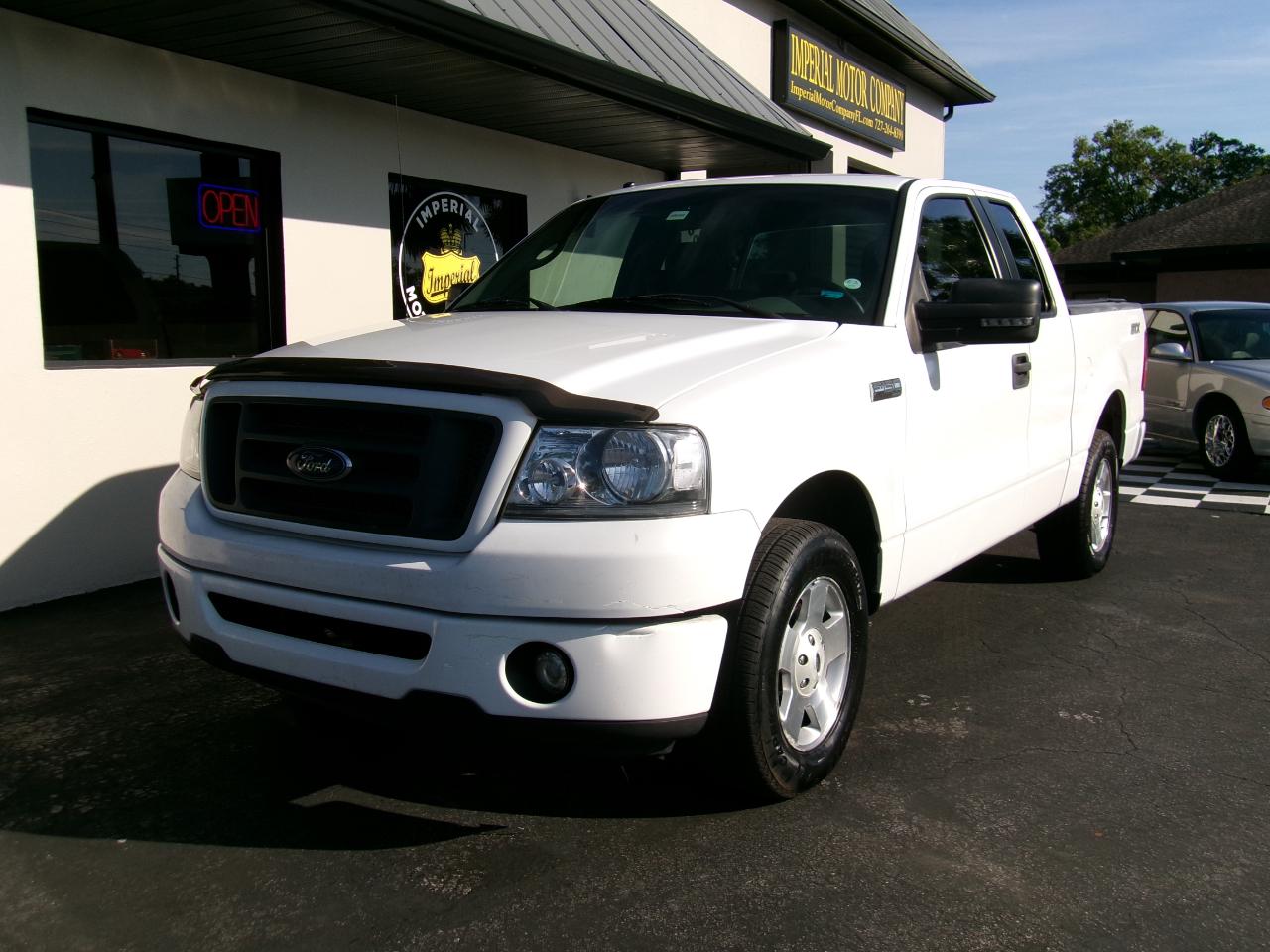 Ford F-150 STX SuperCab 5.5-ft Box 2WD 2006