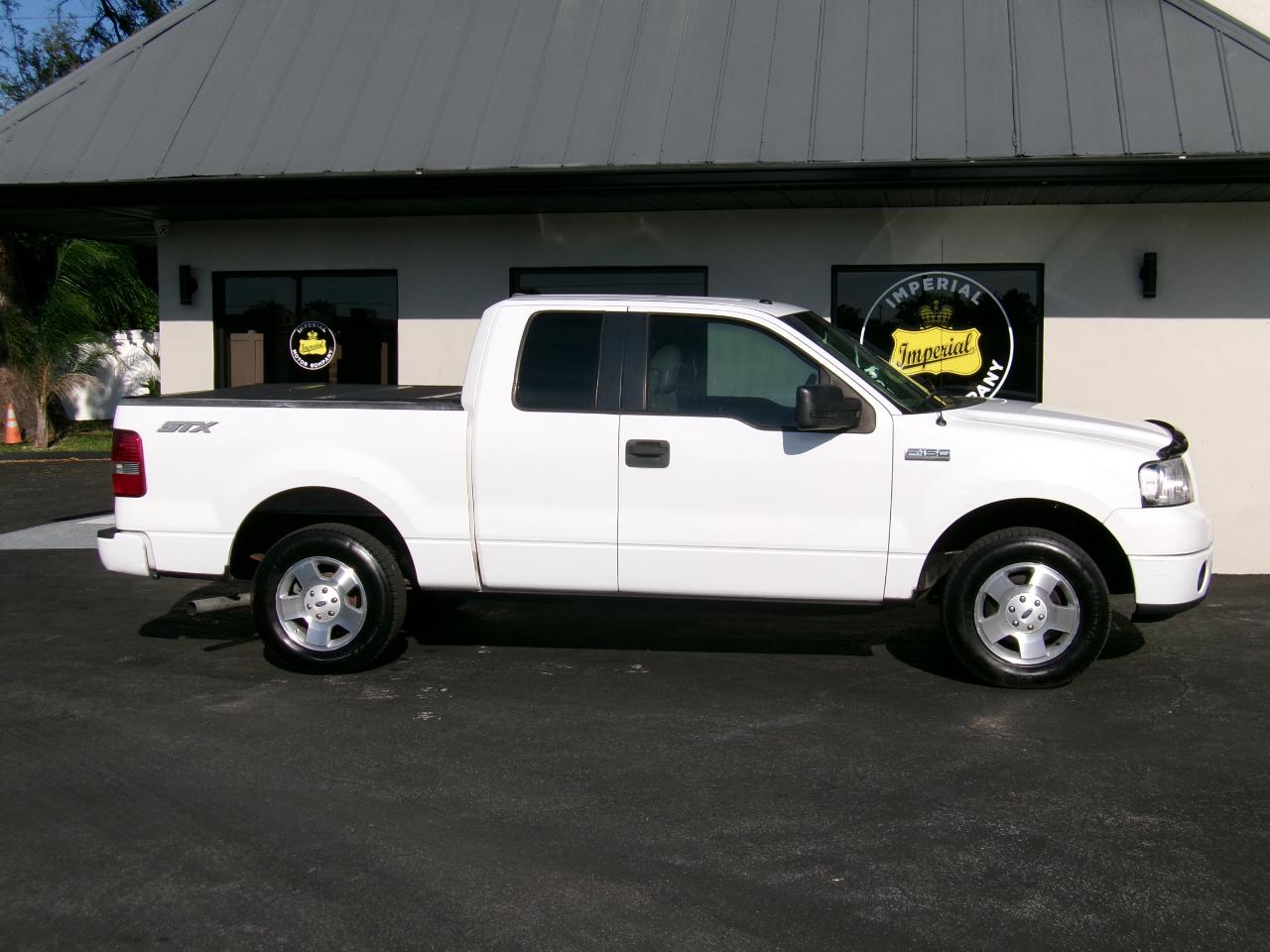 Ford F-150 STX SuperCab 5.5-ft Box 2WD 2006