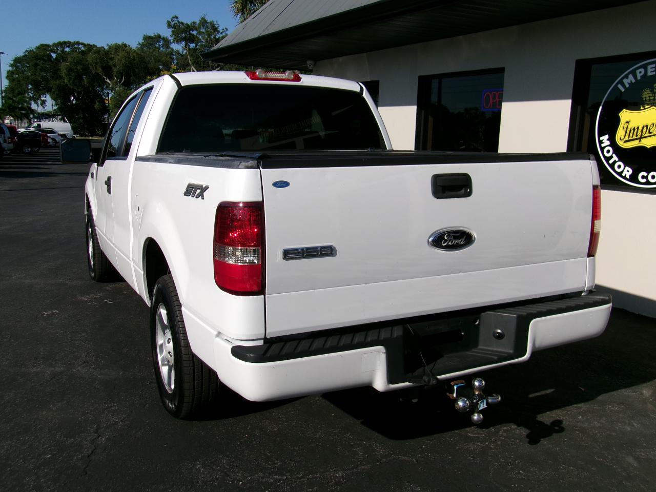 Ford F-150 STX SuperCab 5.5-ft Box 2WD 2006