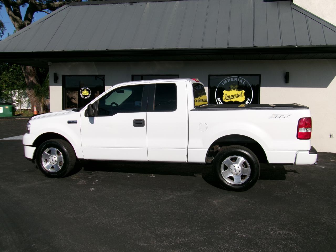 Ford F-150 STX SuperCab 5.5-ft Box 2WD 2006