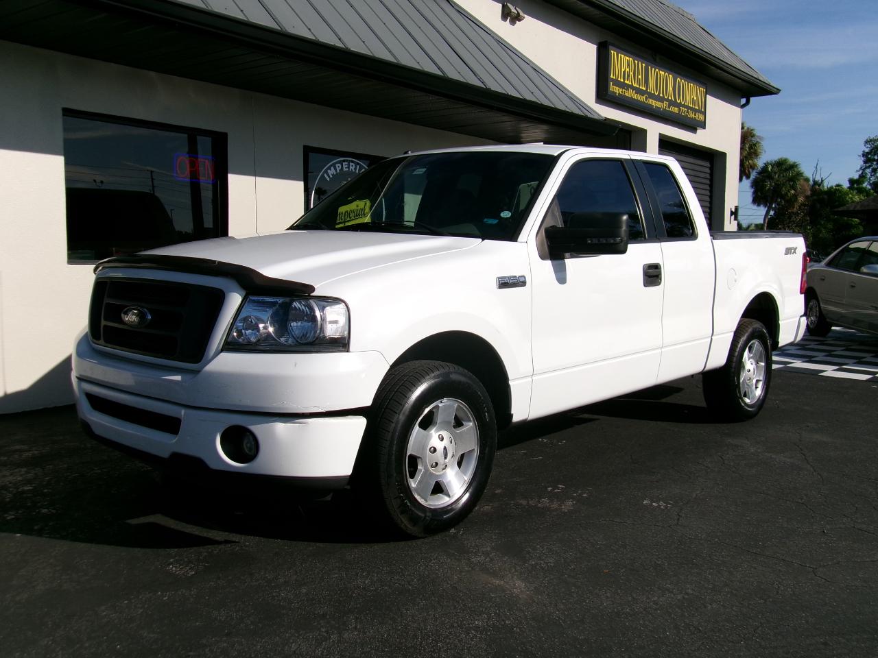 Ford F-150 STX SuperCab 5.5-ft Box 2WD 2006