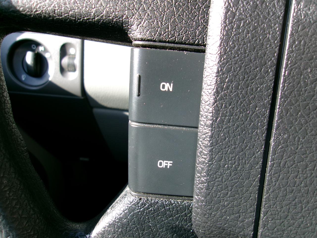 Ford F-150 STX SuperCab 5.5-ft Box 2WD 2006