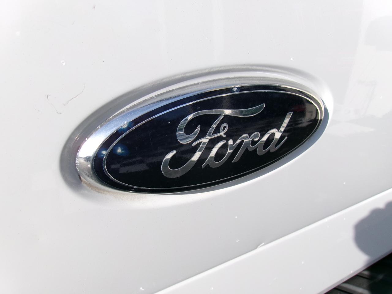 Ford F-150 STX SuperCab 5.5-ft Box 2WD 2006