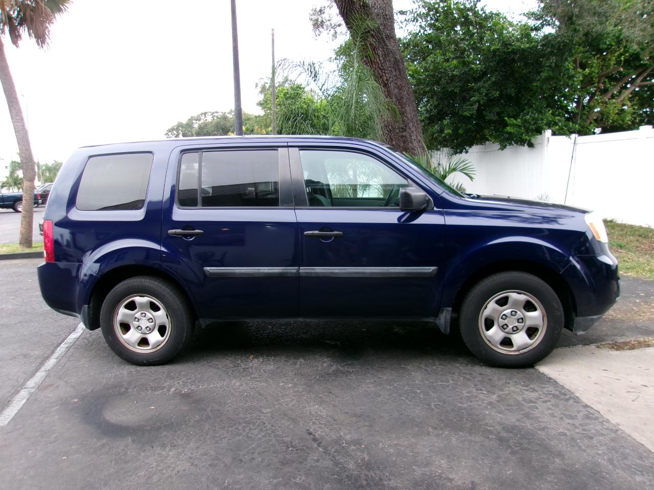 Honda Pilot LX 2WD 5-Spd AT 2013