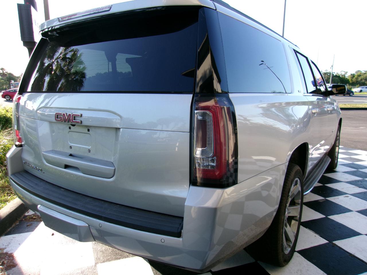 GMC Yukon XL SLT 2WD 2019