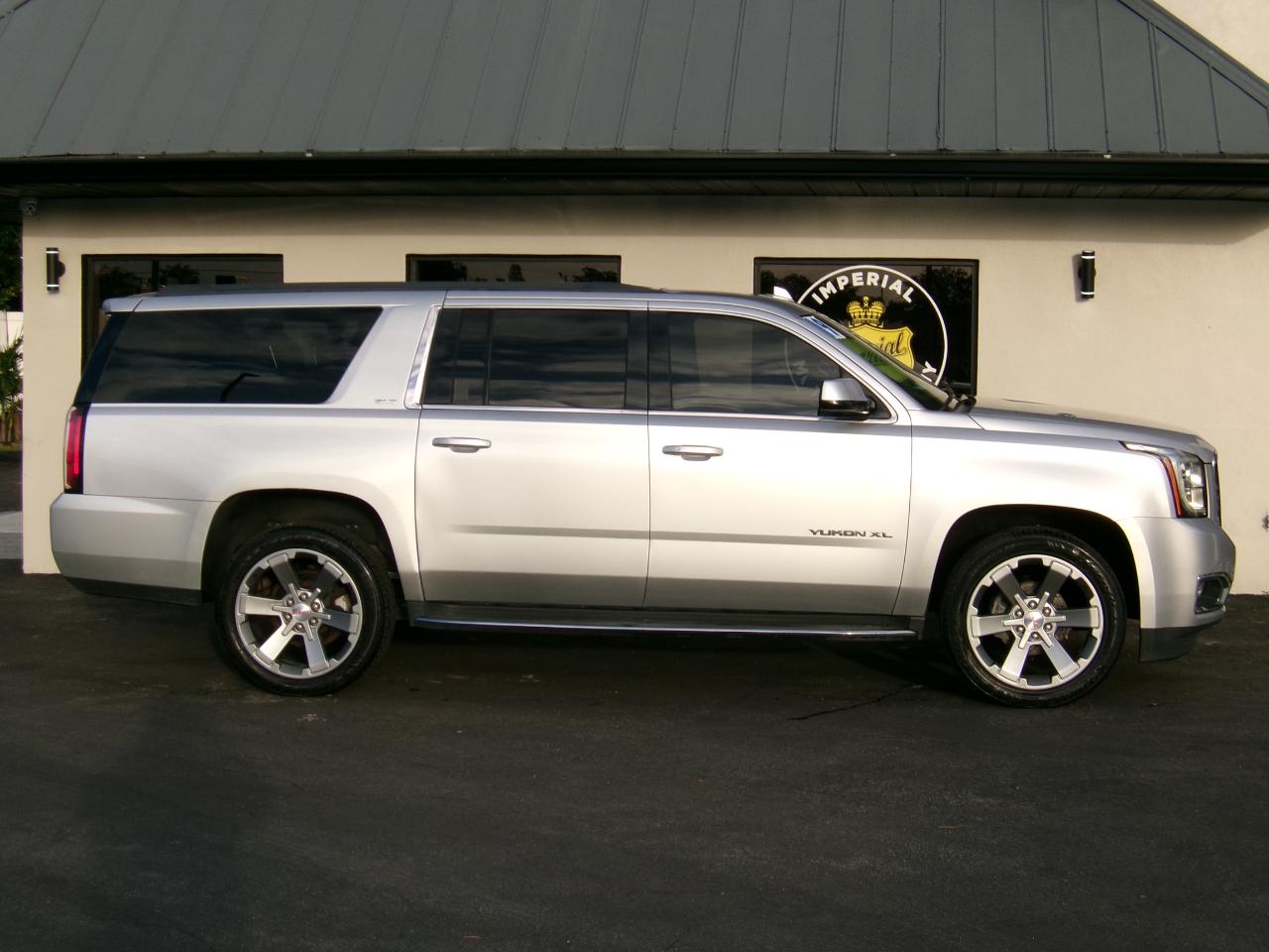 GMC Yukon XL SLT 2WD 2019