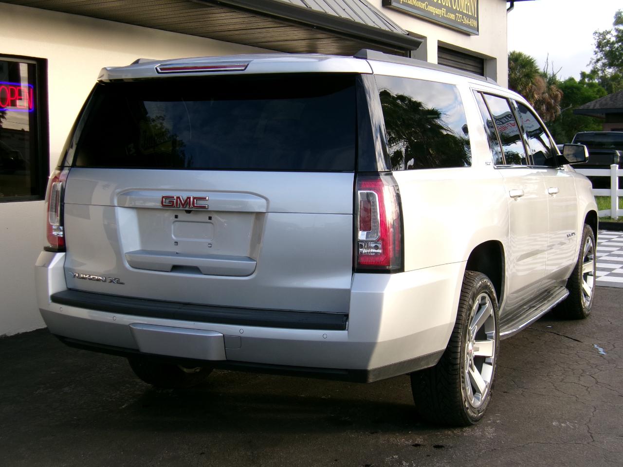 GMC Yukon XL SLT 2WD 2019
