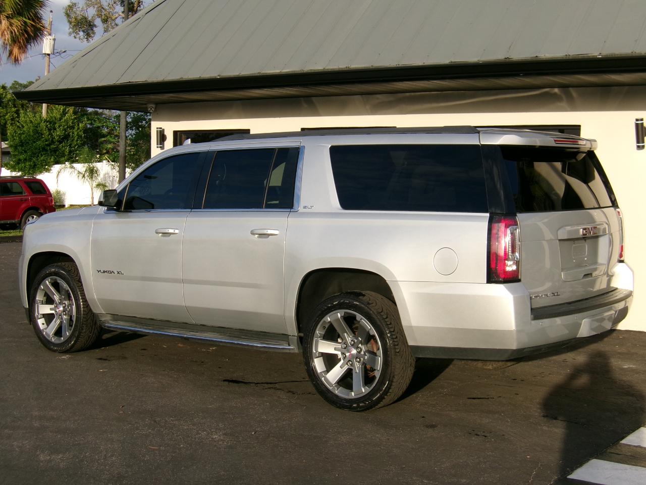 GMC Yukon XL SLT 2WD 2019