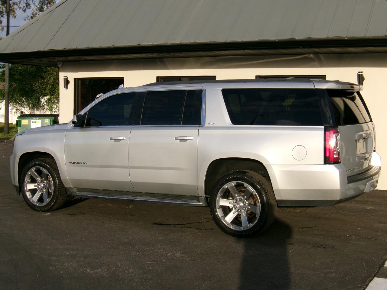 GMC Yukon XL SLT 2WD 2019