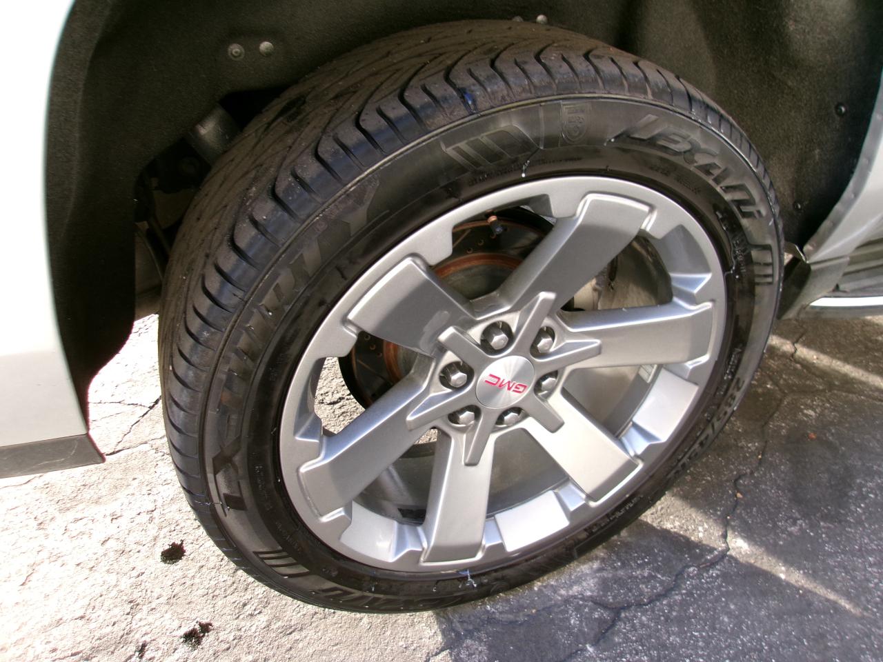 GMC Yukon XL SLT 2WD 2019