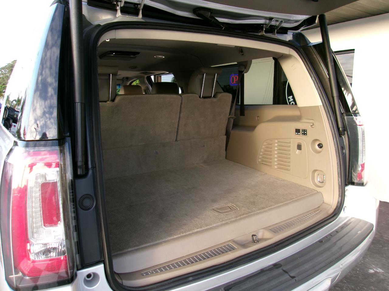 GMC Yukon XL SLT 2WD 2019