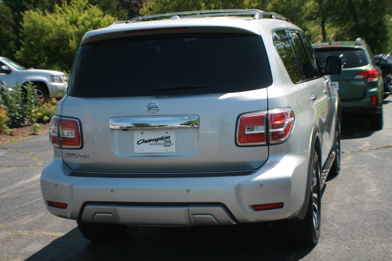2017 Nissan Armada SL - Photo 9