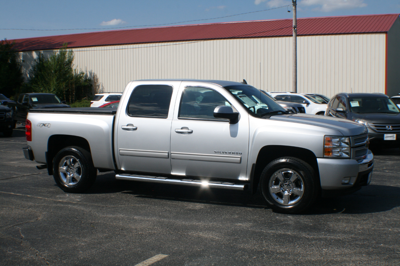 Chevrolet Silverado 1500 LTZ Crew Cab 4WD 2013 Chevrolet Silverado 1500 LTZ Crew Cab 4WD 2013