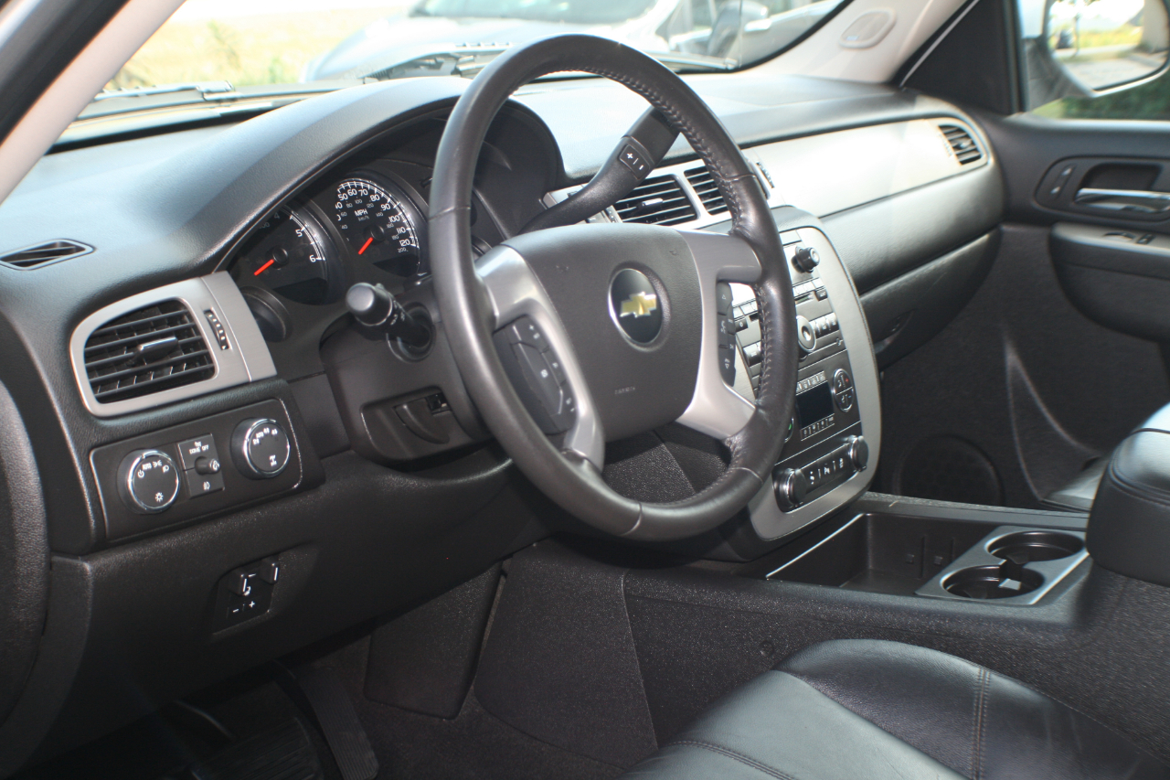 Chevrolet Silverado 1500 LTZ Crew Cab 4WD 2013 Chevrolet Silverado 1500 LTZ Crew Cab 4WD 2013