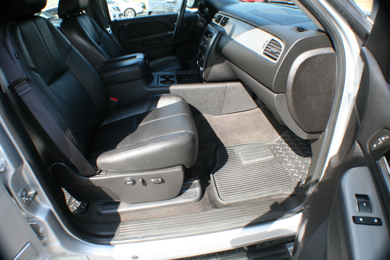 Chevrolet Silverado 1500 LTZ Crew Cab 4WD 2013 Chevrolet Silverado 1500 LTZ Crew Cab 4WD 2013