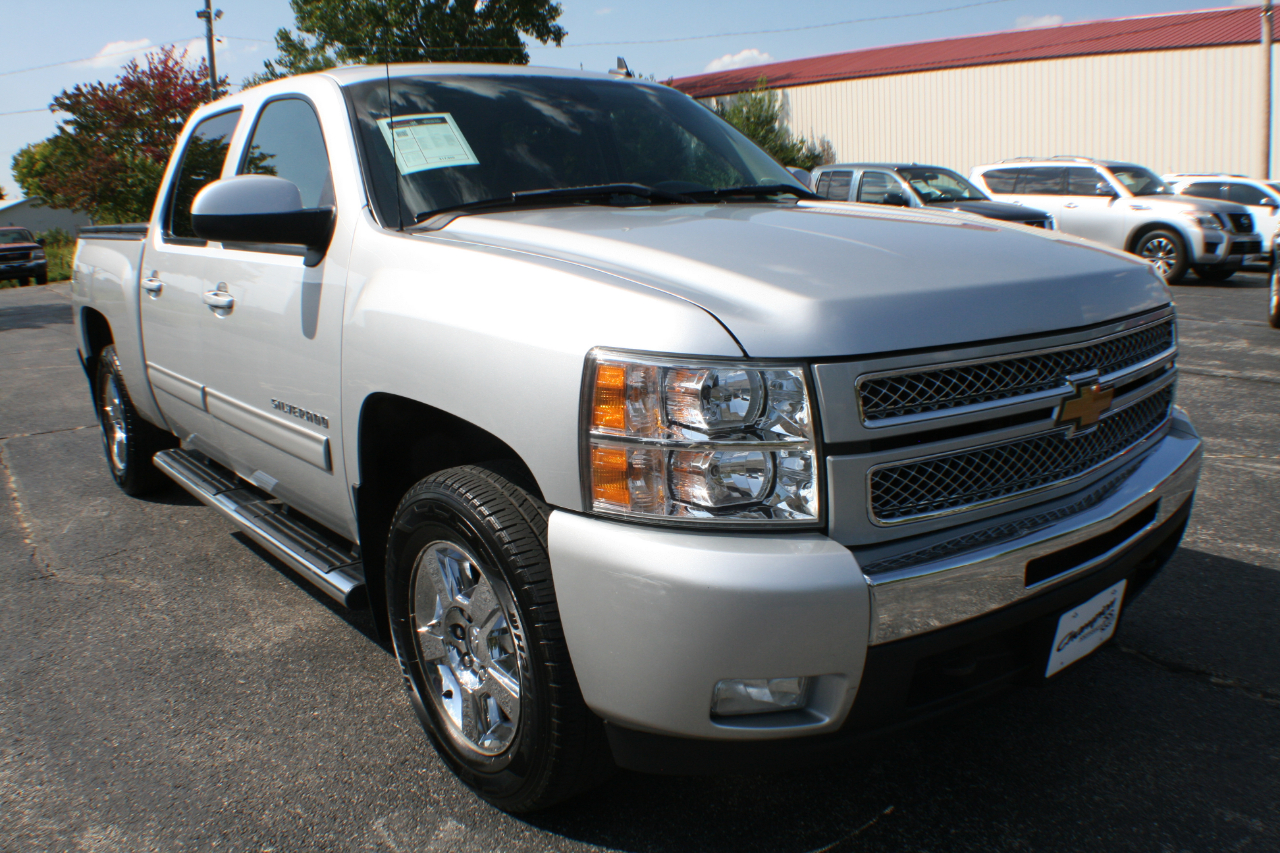 Chevrolet Silverado 1500 LTZ Crew Cab 4WD 2013 Chevrolet Silverado 1500 LTZ Crew Cab 4WD 2013