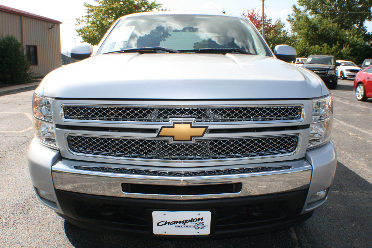 Chevrolet Silverado 1500 LTZ Crew Cab 4WD 2013 Chevrolet Silverado 1500 LTZ Crew Cab 4WD 2013