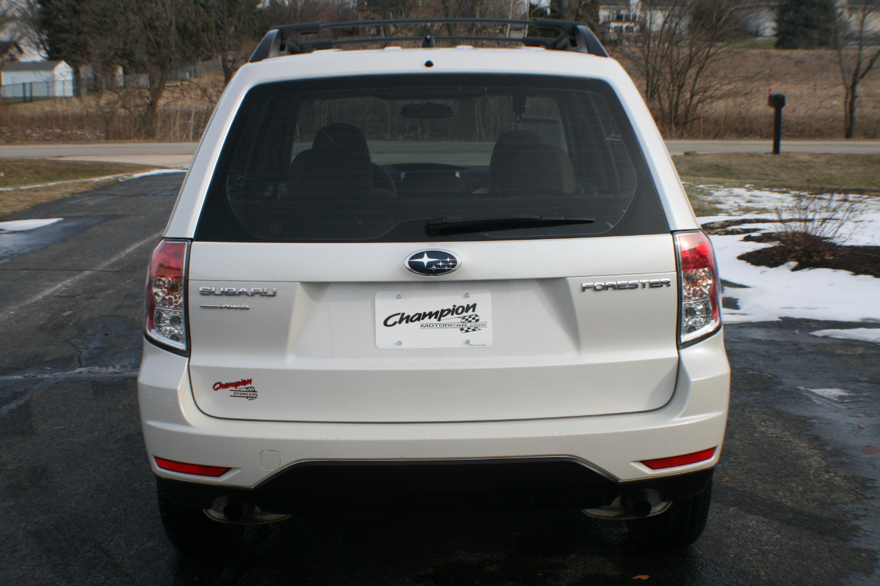 Subaru Forester 2.5XS 2010