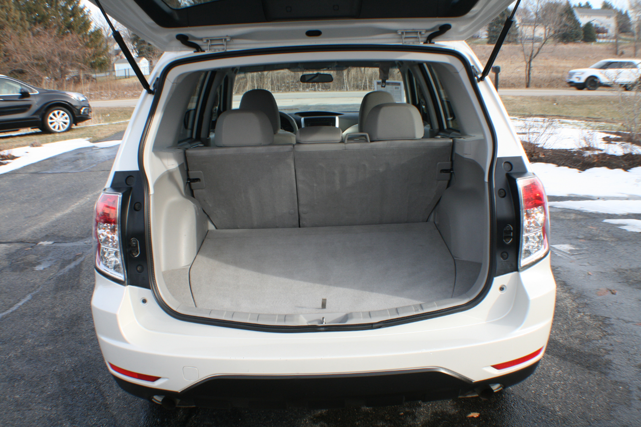 Subaru Forester 2.5XS 2010