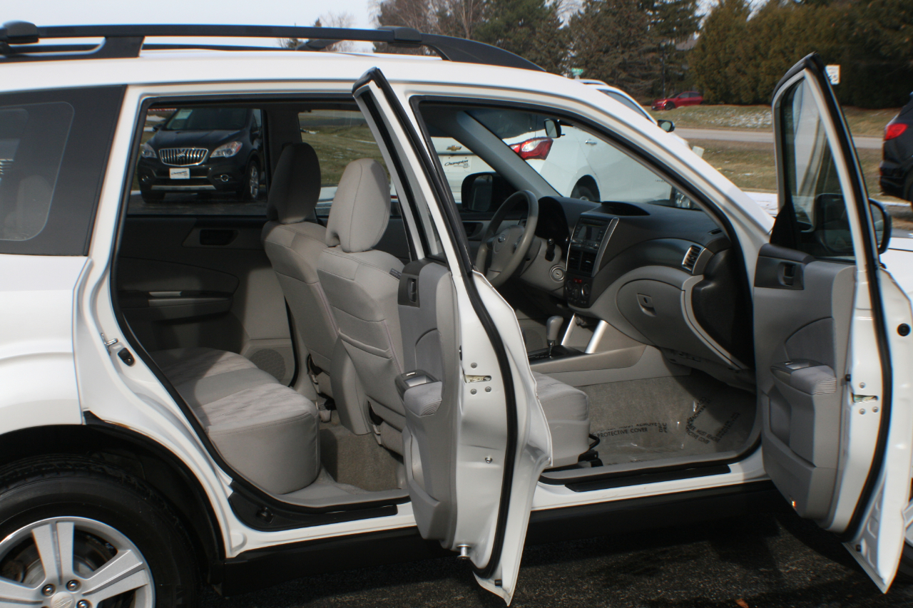 Subaru Forester 2.5XS 2010