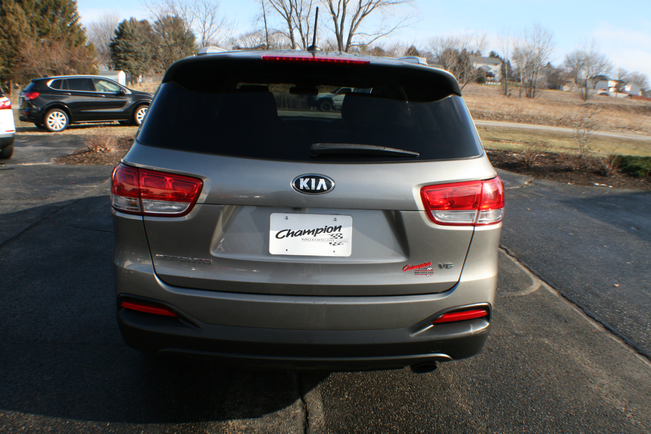 Kia Sorento LX V6 AWD 2016