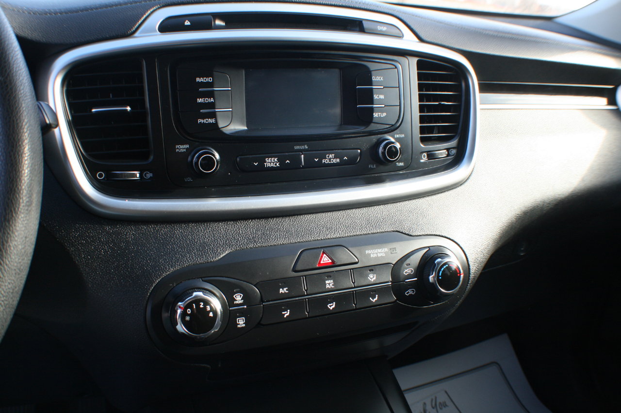 Kia Sorento LX V6 AWD 2016