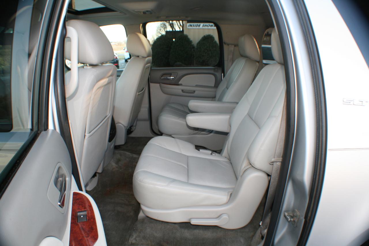 GMC Yukon XL SLT 1/2 Ton 4WD 2013