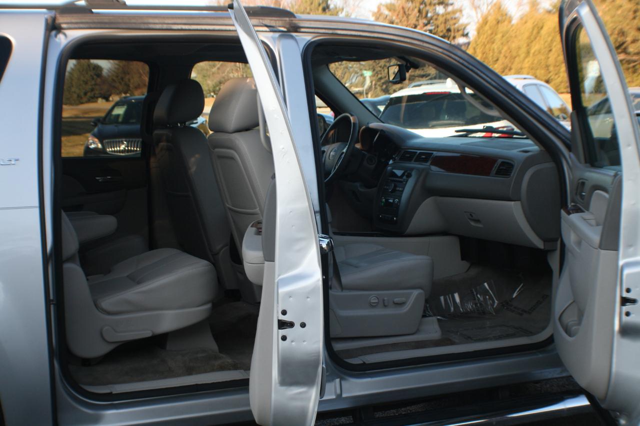 GMC Yukon XL SLT 1/2 Ton 4WD 2013