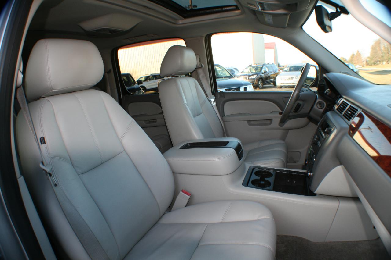 GMC Yukon XL SLT 1/2 Ton 4WD 2013