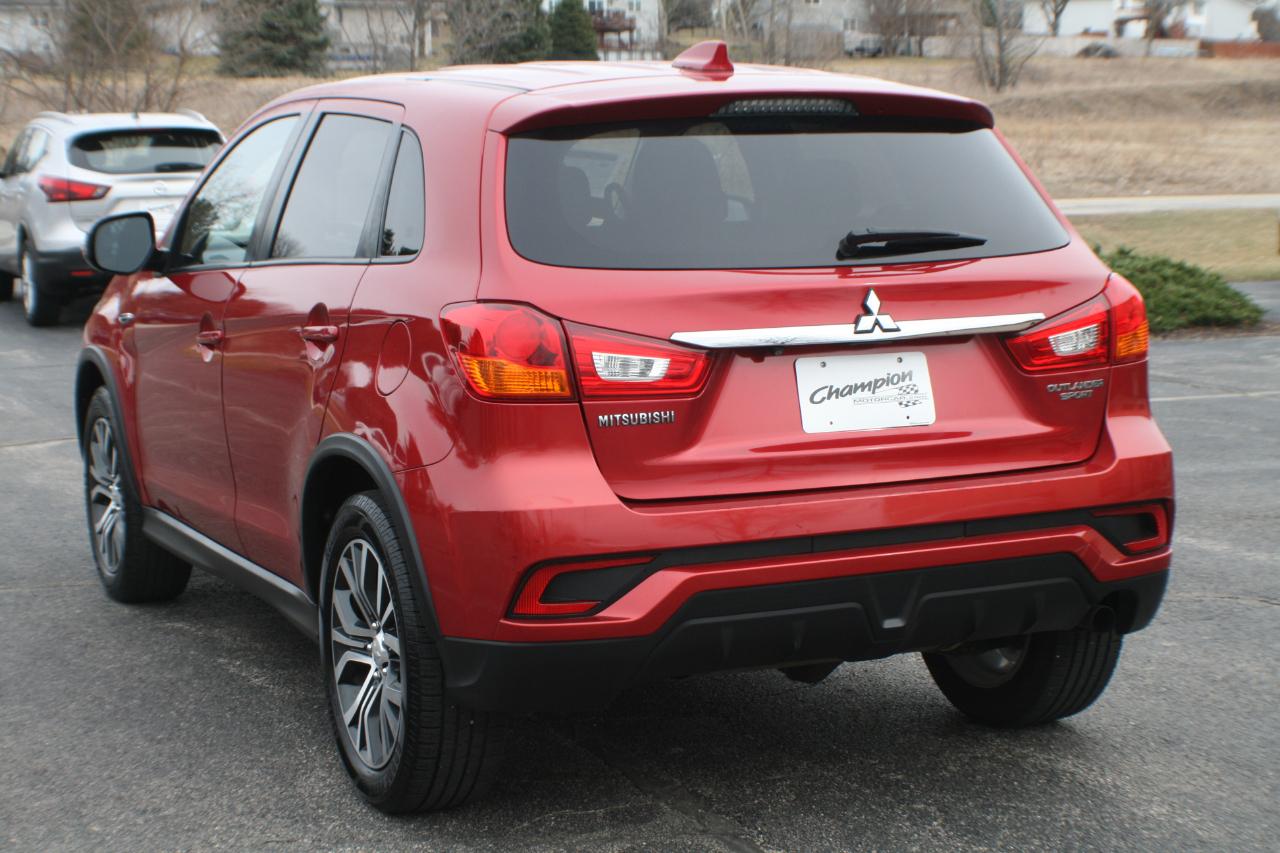 Mitsubishi Outlander Sport 2.0 ES 5M 2018