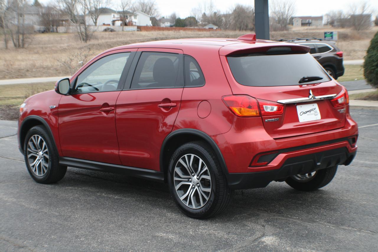 Mitsubishi Outlander Sport 2.0 ES 5M 2018