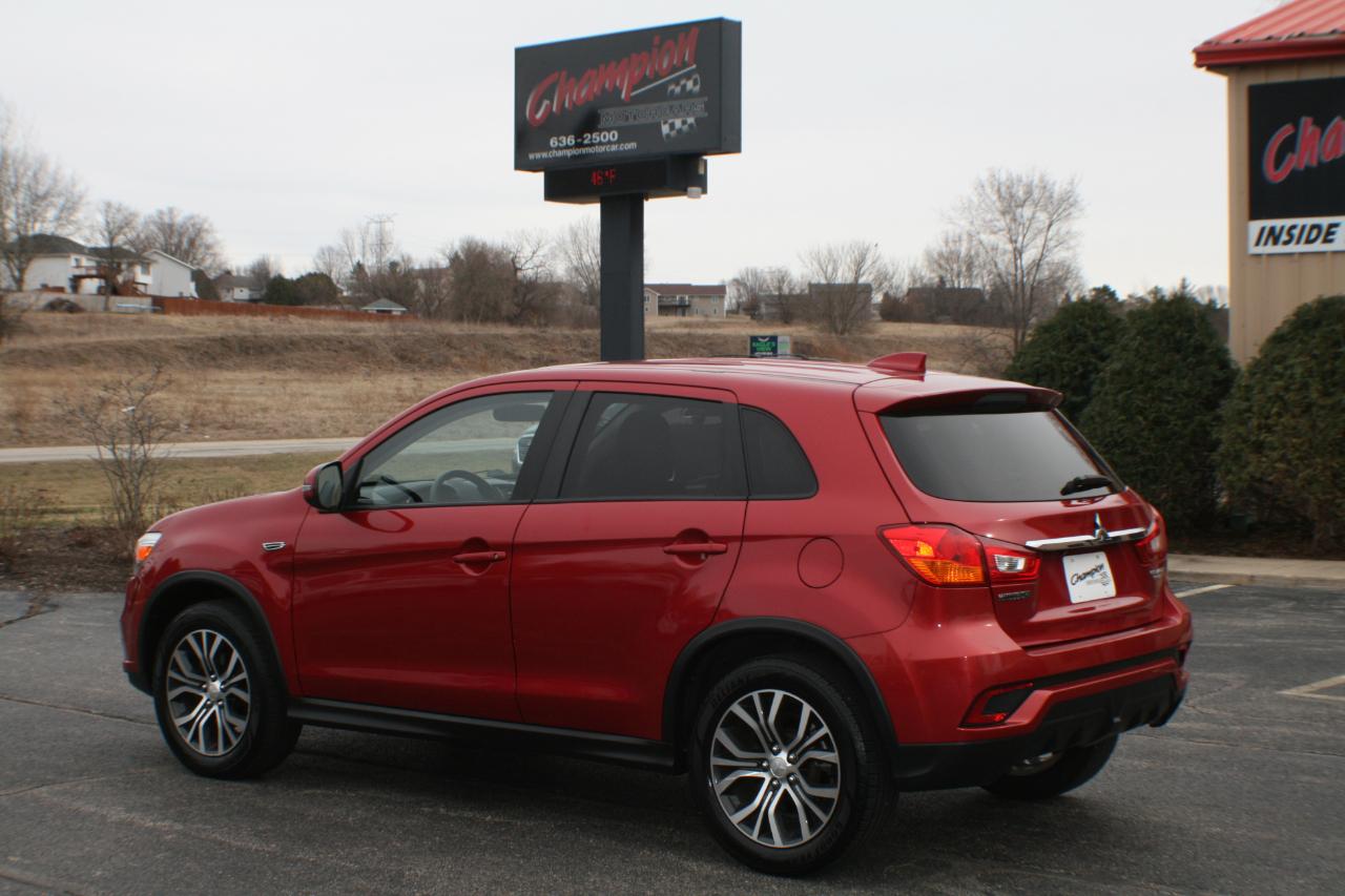 Mitsubishi Outlander Sport 2.0 ES 5M 2018