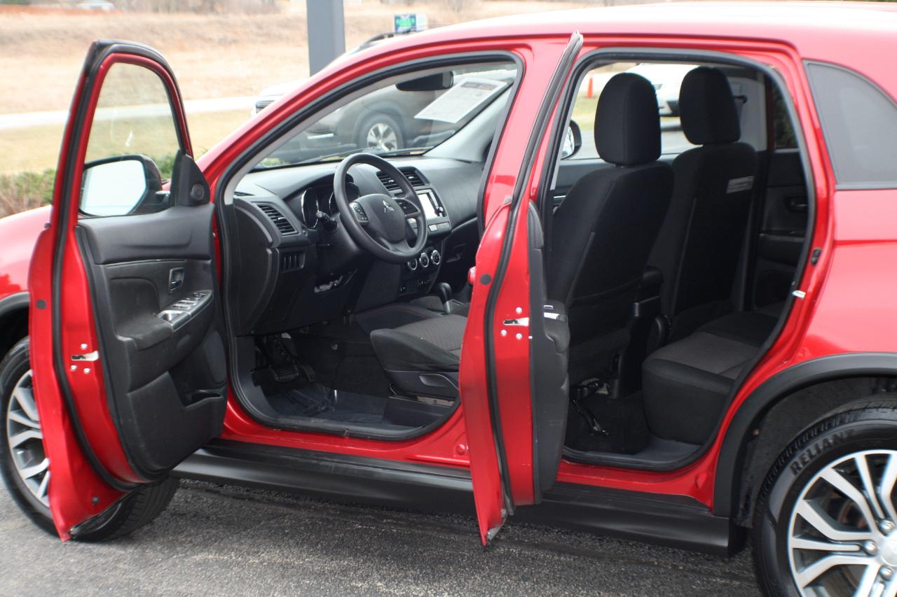 Mitsubishi Outlander Sport 2.0 ES 5M 2018