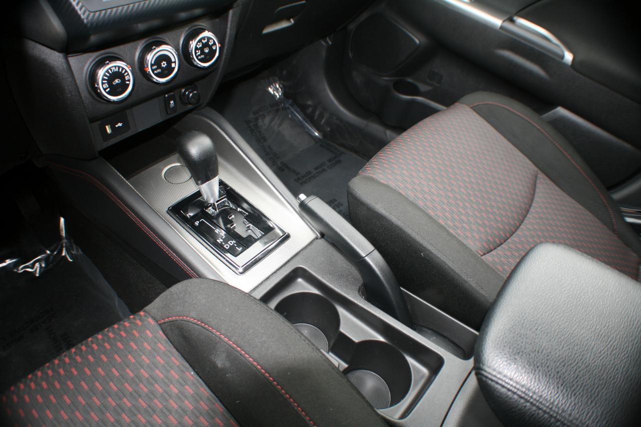 Mitsubishi Outlander Sport 2.0 ES 5M 2018