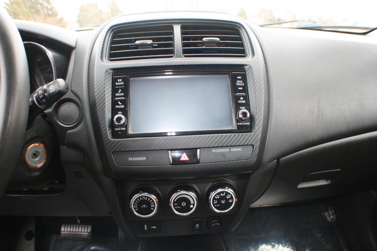 Mitsubishi Outlander Sport 2.0 ES 5M 2018