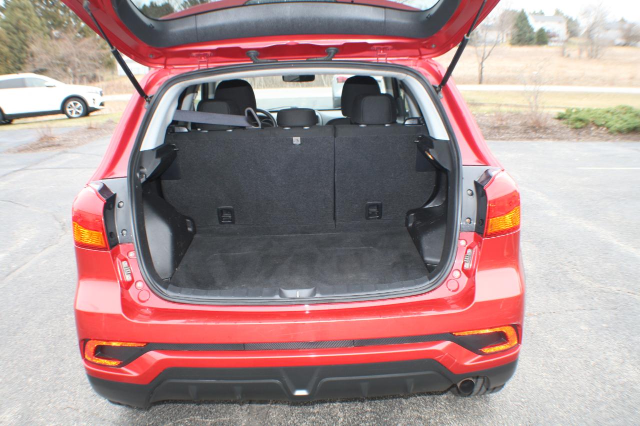 Mitsubishi Outlander Sport 2.0 ES 5M 2018