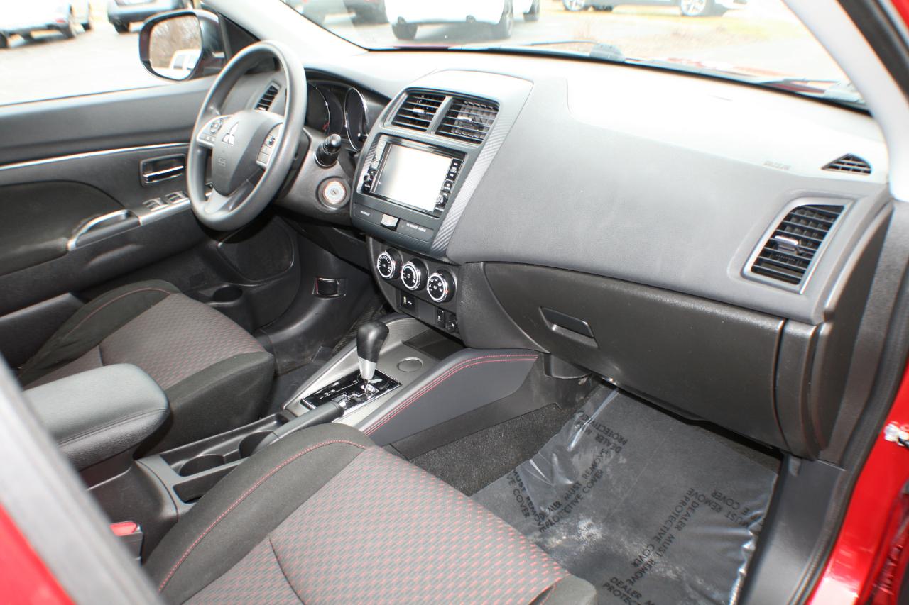 Mitsubishi Outlander Sport 2.0 ES 5M 2018