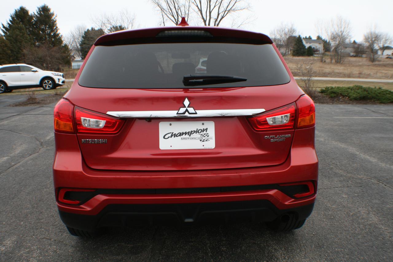 Mitsubishi Outlander Sport 2.0 ES 5M 2018