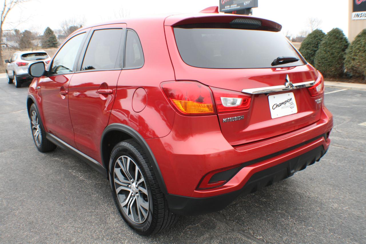 Mitsubishi Outlander Sport 2.0 ES 5M 2018