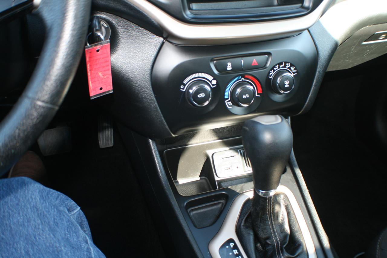Jeep Cherokee Sport FWD 2014
