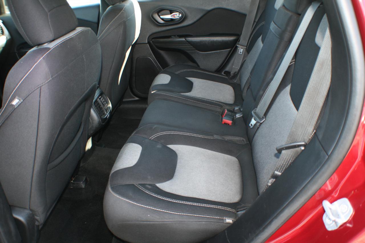 Jeep Cherokee Sport FWD 2014