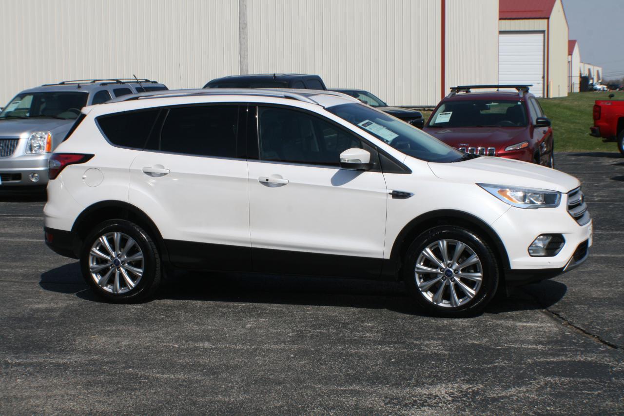 Ford Escape Titanium 4WD 2018