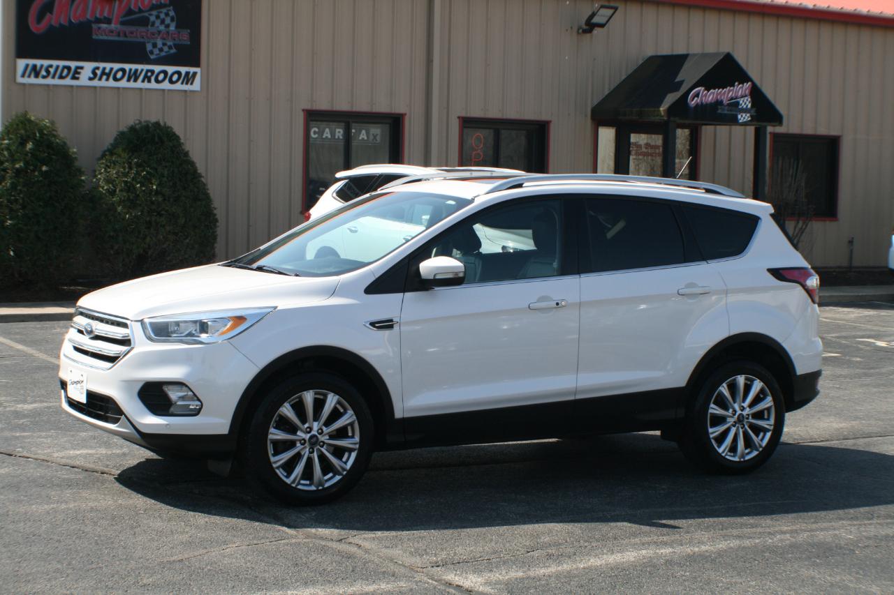 Ford Escape Titanium 4WD 2018